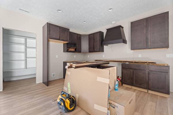 703 Greenview Dr, Yankton, SD 57078