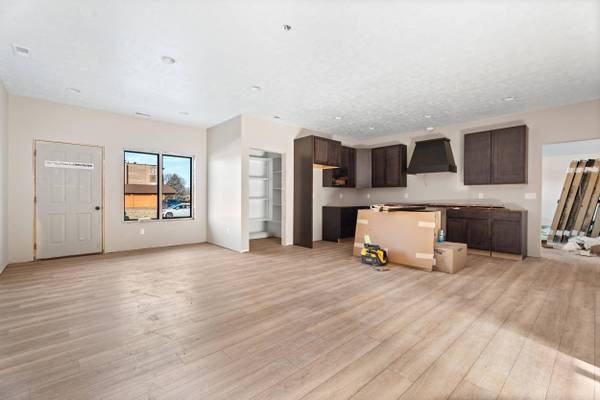 703 Greenview Dr, Yankton, SD 57078