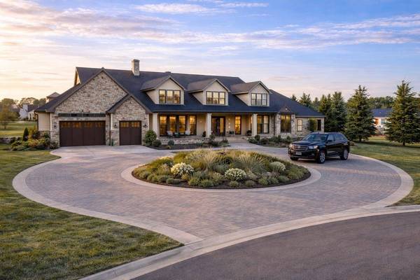 3005 Wedgewood Dr, Yankton, SD 57078