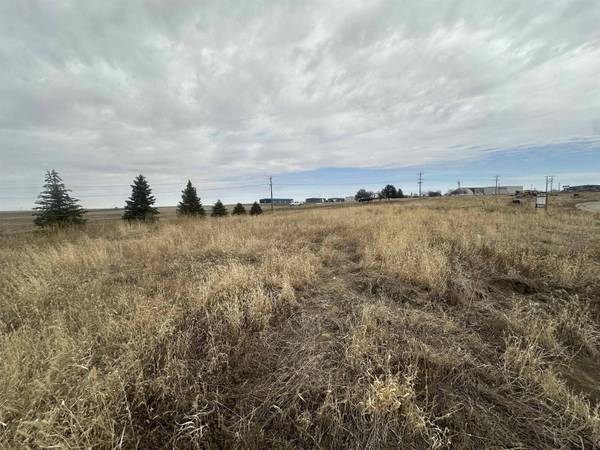 3005 Wedgewood Dr, Yankton, SD 57078