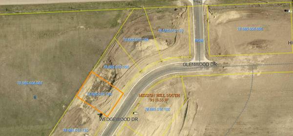 3003 Wedgewood Dr, Yankton, SD 57078