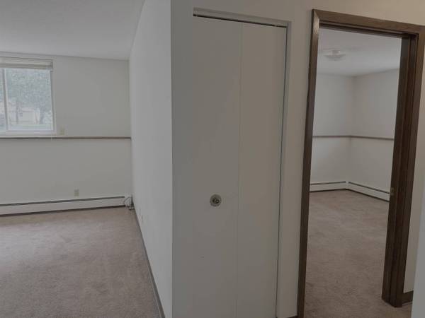 201 Wicker St, Gayville, SD 57031