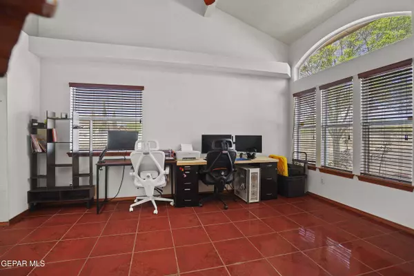 12084 Dos Rios DR, El Paso, TX 79936