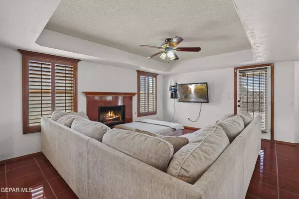 12084 Dos Rios DR, El Paso, TX 79936