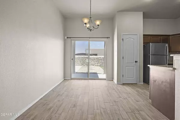 14391 Loma Esmeralda, El Paso, TX 79938