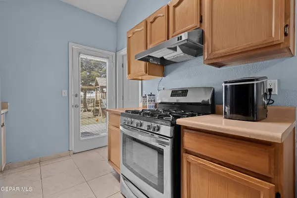 513 BRYCE DR, Horizon City, TX 79928