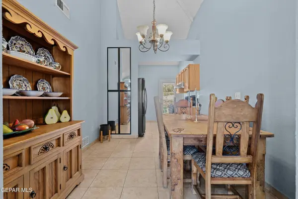 513 BRYCE DR, Horizon City, TX 79928