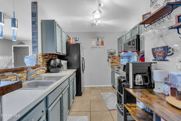 10300 Valle Suave DR, Socorro, TX 79927