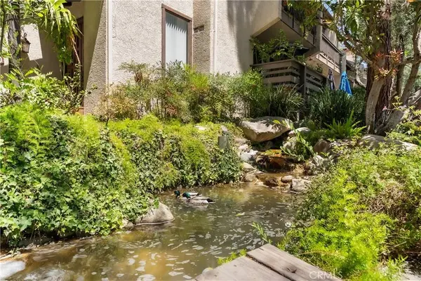 21801 Burbank #97, Woodland Hills, CA 91367