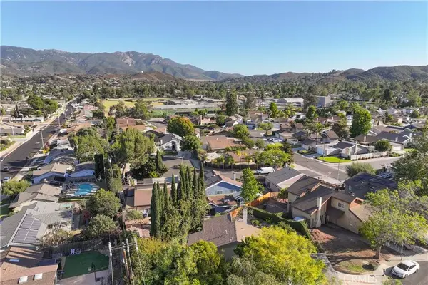 758 Avenida Loma Portal, Newbury Park, CA 91320