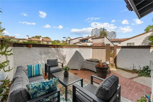 21545 Erwin #96, Woodland Hills, CA 91367