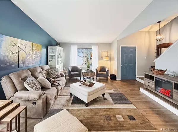 1269 Red Mountain DR, Longmont, CO 80504