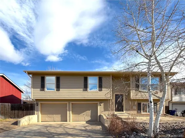406 Sundance CIR, Dacono, CO 80514