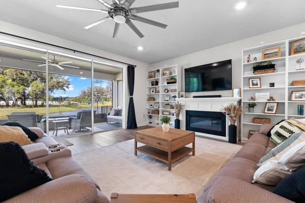 233 Red Barn Rd, St Augustine, FL 32092