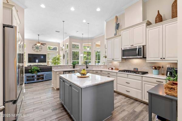 430 BRAMBLY VINE DR, St. Johns, FL 32259