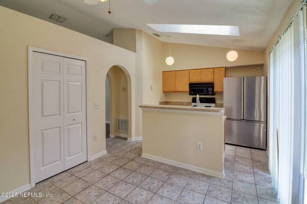 3371 NET CT, Jacksonville, FL 32277