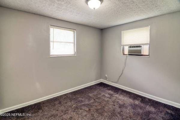 5634 ASTOR PL, Jacksonville, FL 32208