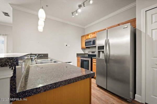 6860 SKAFF AVE #5, Jacksonville, FL 32244