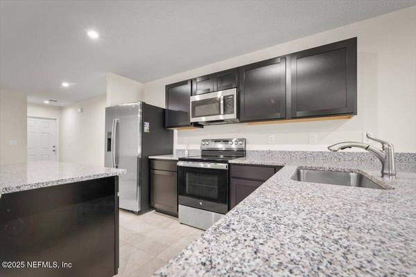 7213 LUMINARY LN, Jacksonville, FL 32210