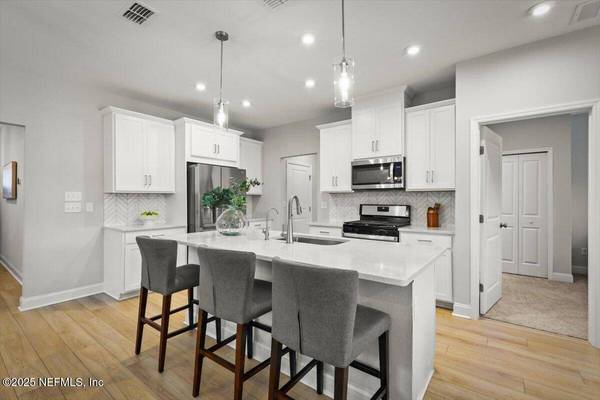 13402 HOLSINGER BLVD, Jacksonville, FL 32256