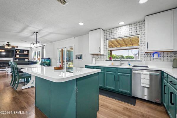 4003 CEDAR BLUFF LN, Jacksonville, FL 32226