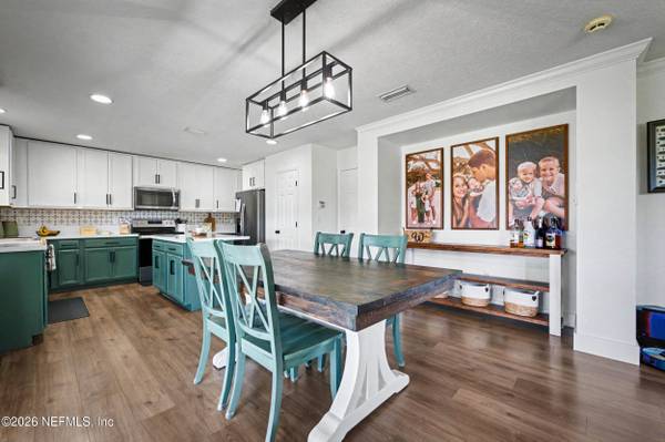 4003 CEDAR BLUFF LN, Jacksonville, FL 32226