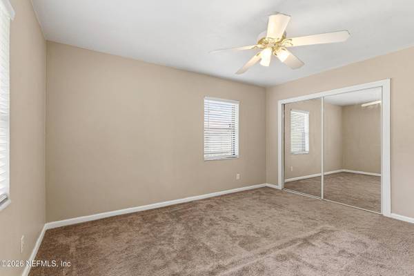 6104 ROBBINS CIR S, Jacksonville, FL 32211