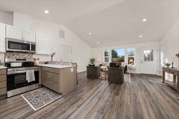 817 Park St, Davenport, WA 99122