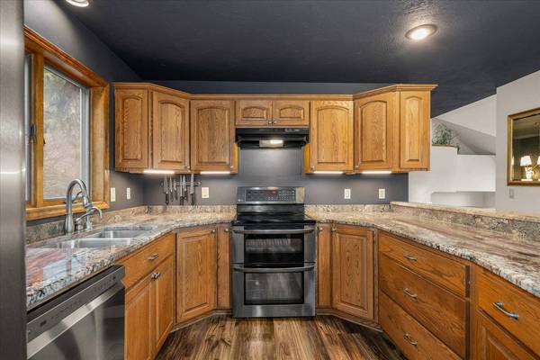 8615 N Northview Ct, Spokane, WA 99208