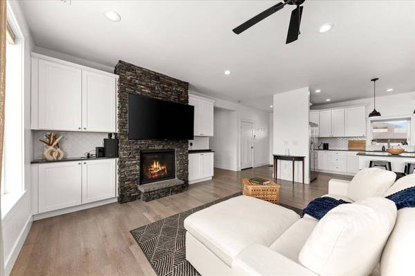 525 E Summit Ave, Reardan, WA 99029