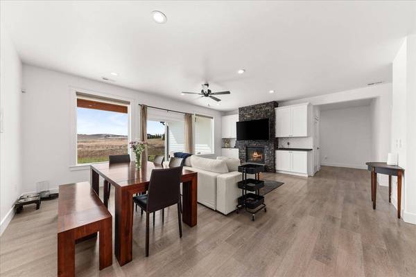 525 E Summit Ave, Reardan, WA 99029