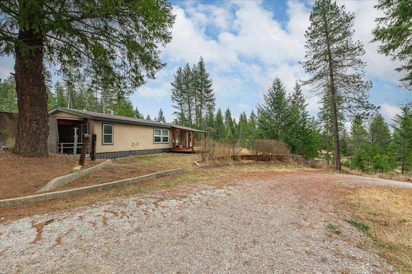 352 Independence Rd, Newport, WA 99156