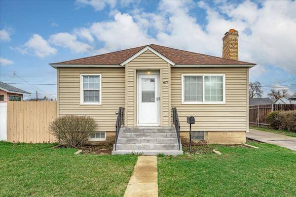 1111 E Courtland Ave, Spokane, WA 99207