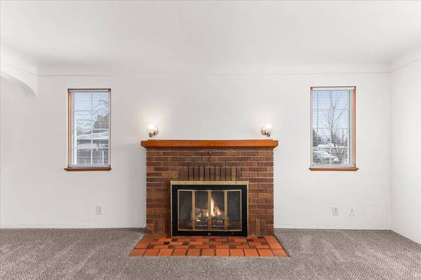 1111 E Courtland Ave, Spokane, WA 99207