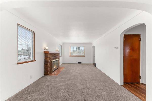 1111 E Courtland Ave, Spokane, WA 99207