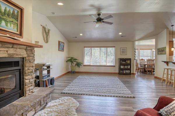 19244 S Aspen Meadow Dr, Cheney, WA 99004