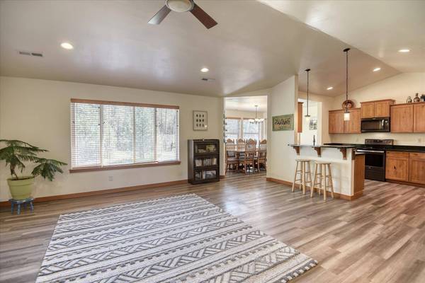 19244 S Aspen Meadow Dr, Cheney, WA 99004