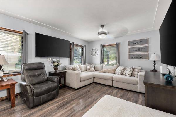 2915 N Dale Rd, Spokane, WA 99212