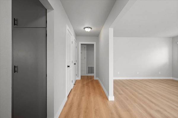 11707 E Broadway Ave, Spokane, WA 99206