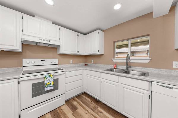 809 Park St, Davenport, WA 99122