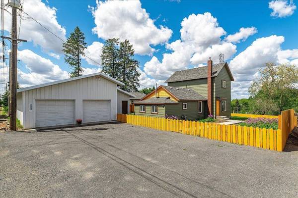 809 Park St, Davenport, WA 99122