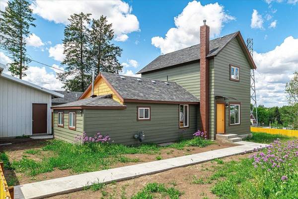 809 Park St, Davenport, WA 99122