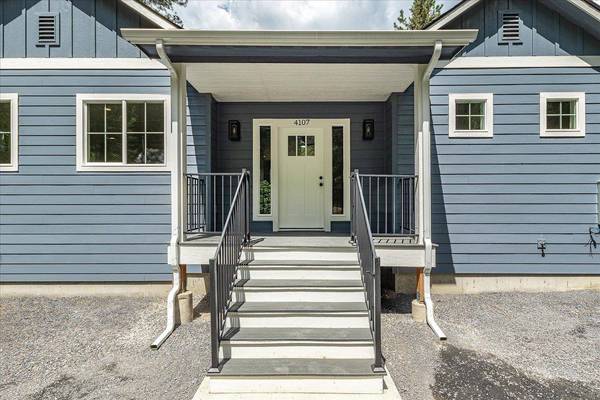 4107 Tamarack Beach Rd, Loon Lake, WA 99148