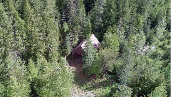 16882/16921 Highway 31, Metaline Falls, WA 99153