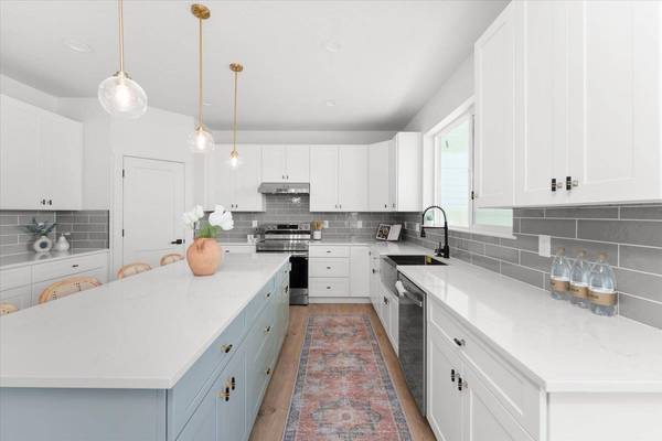 2091 W Walker Ave, Spokane, WA 99208