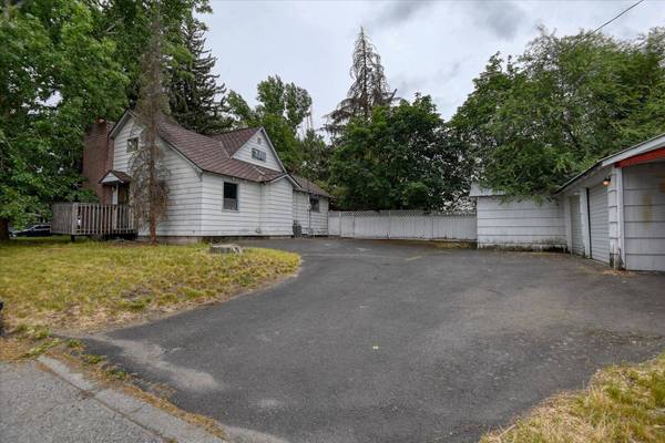 6423 N Washington St, Spokane, WA 99208