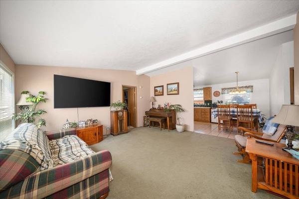 1405 E Evergreen St, Deer Park, WA 99006