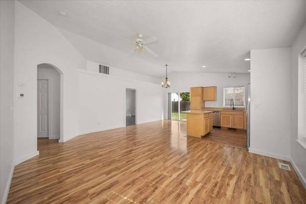 10039 W Barberry Ave, Cheney, WA 99004