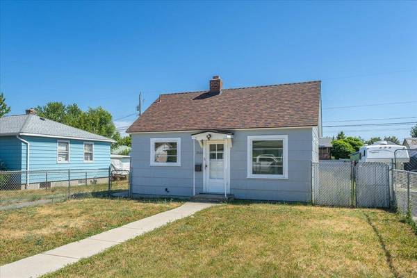 2608 E Heroy Ave, Spokane, WA 99207