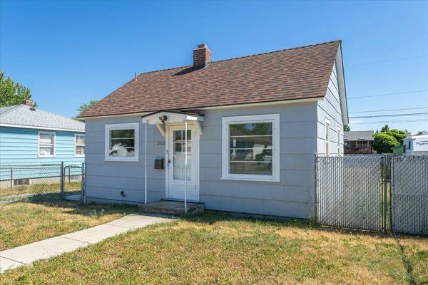 2608 E Heroy Ave, Spokane, WA 99207